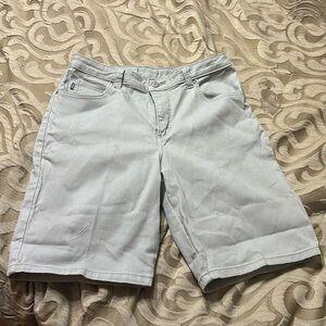 Gray shorts
